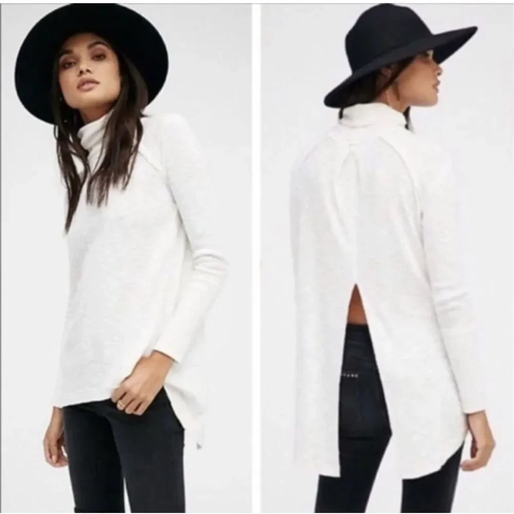 FreePeople White Turtleneck Tunic Sweater XS Lightweight Slouchy Split Back Boho - Picture 1 of 6